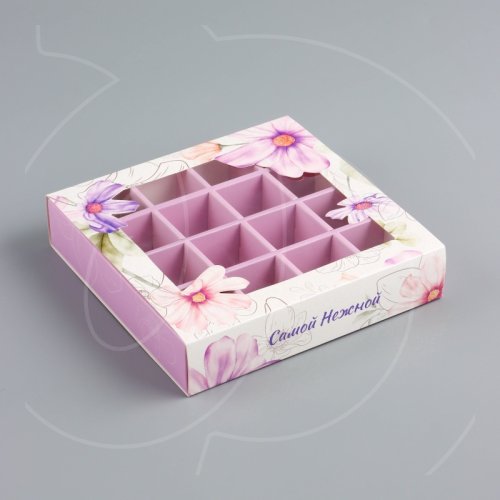 Коробка на 16 конфет с окном "Нежной" 17,7х17,7х3,8 см 10669824